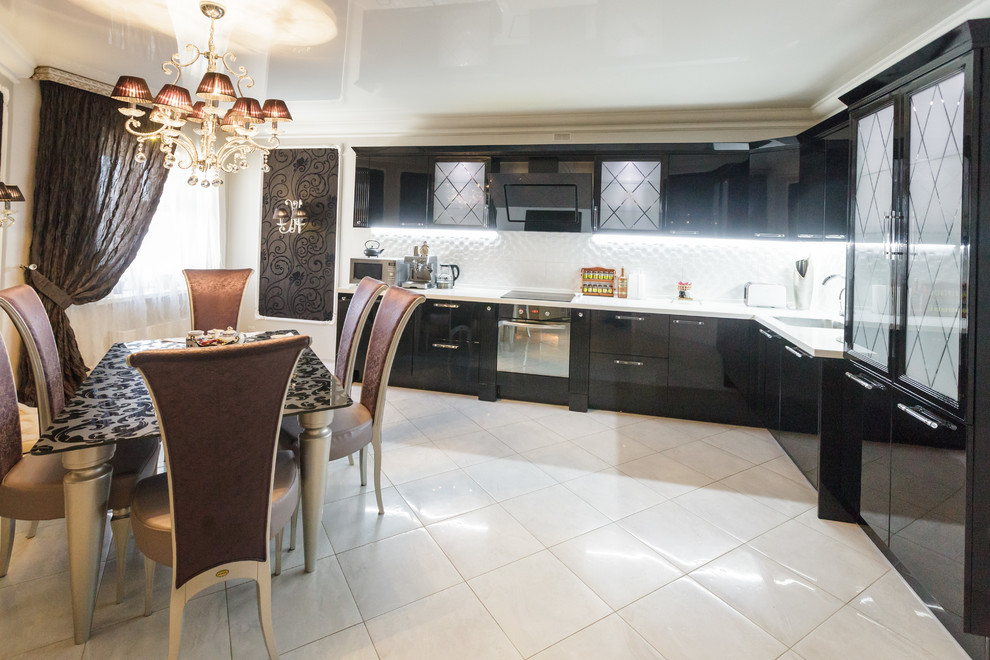 Черное и цветное