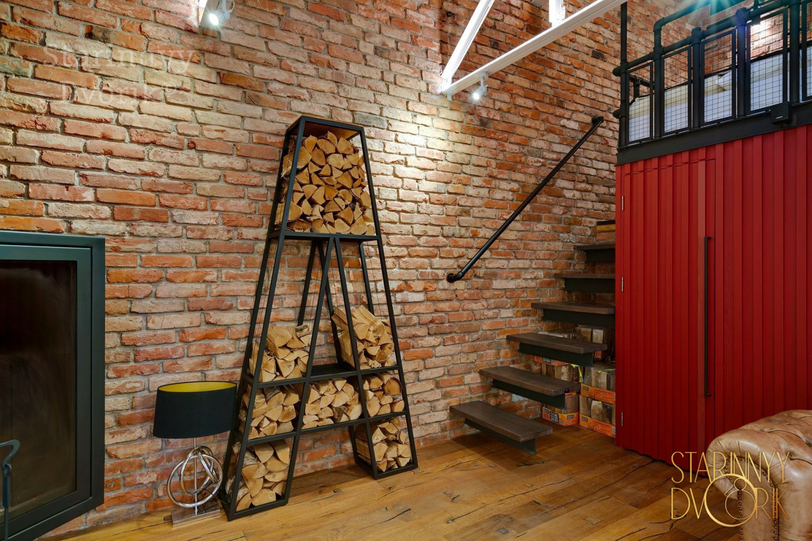 ООО "Старинный Дворик"