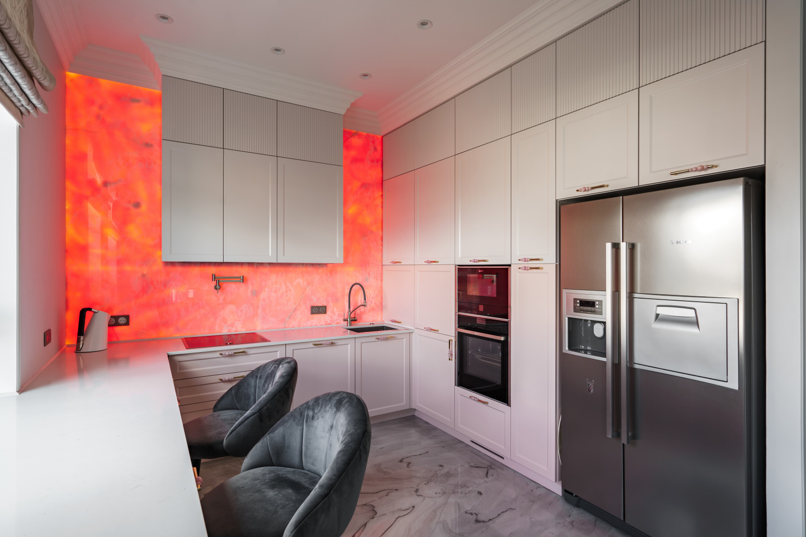 Акцент на оникс