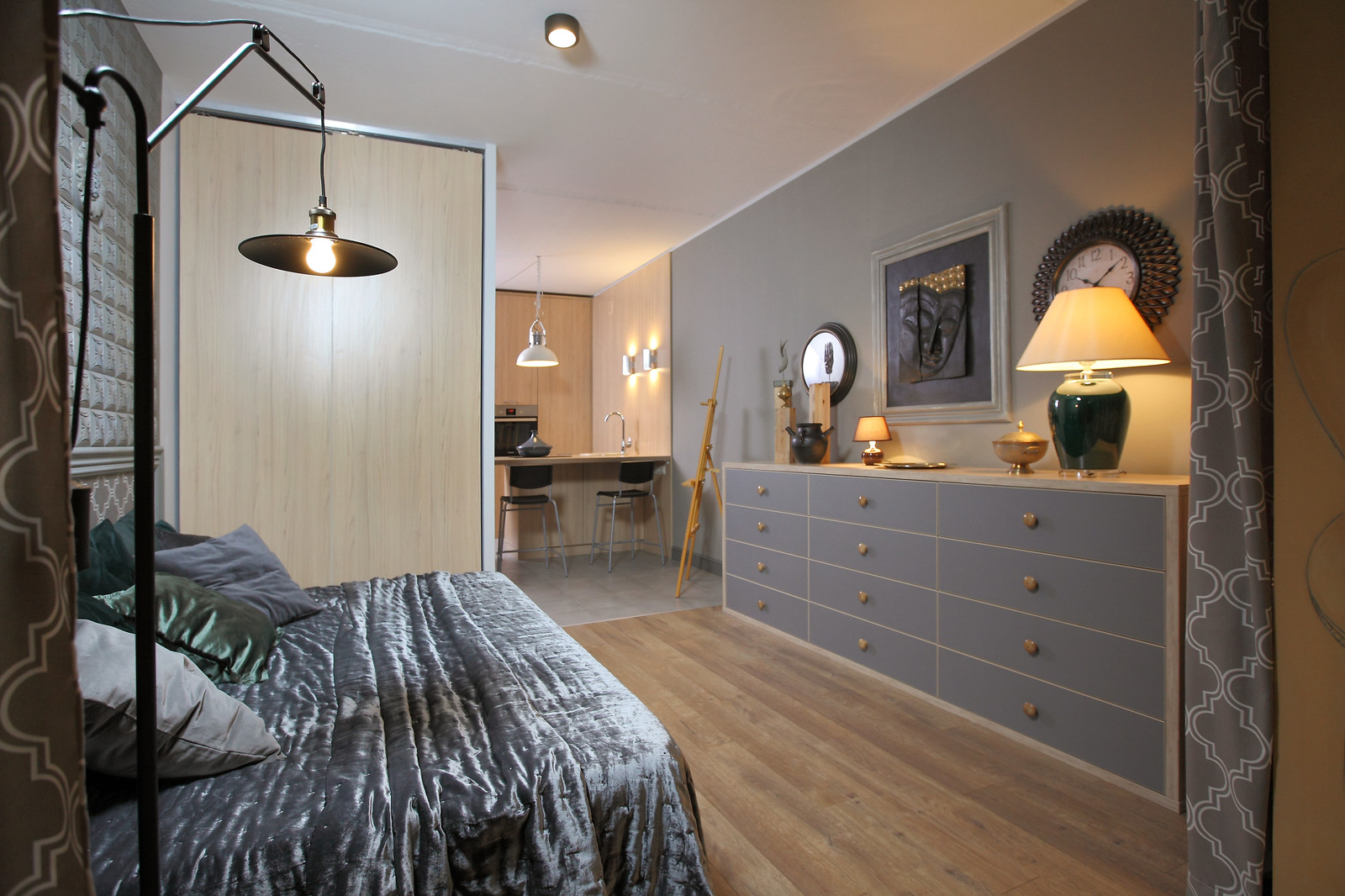 Эклектика в сером