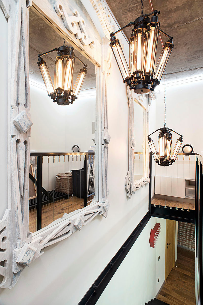 Обложка альбома: зеркало