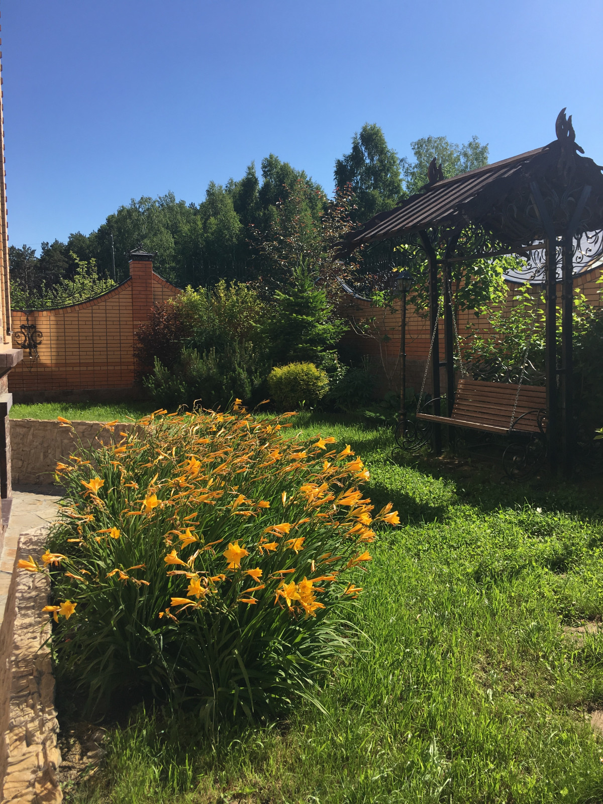 Ландшафтный дизайн участка 8,5 соток.