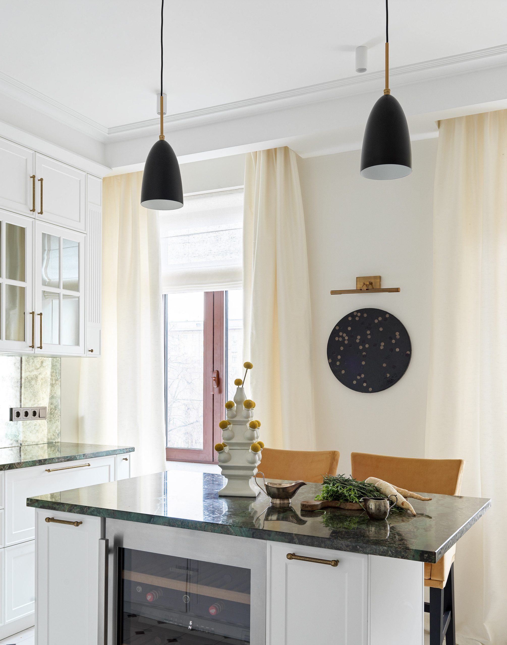 Houzz тур: Нежная классика для семьи с тремя дочерьми