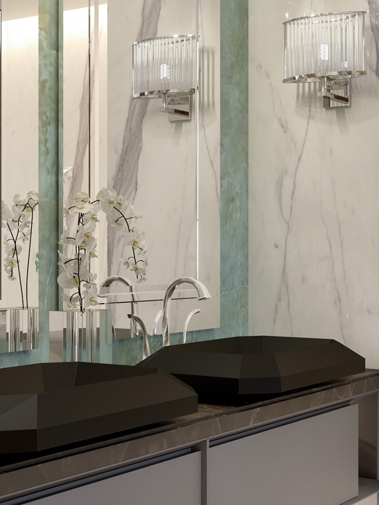 Тихвинъ Luxury