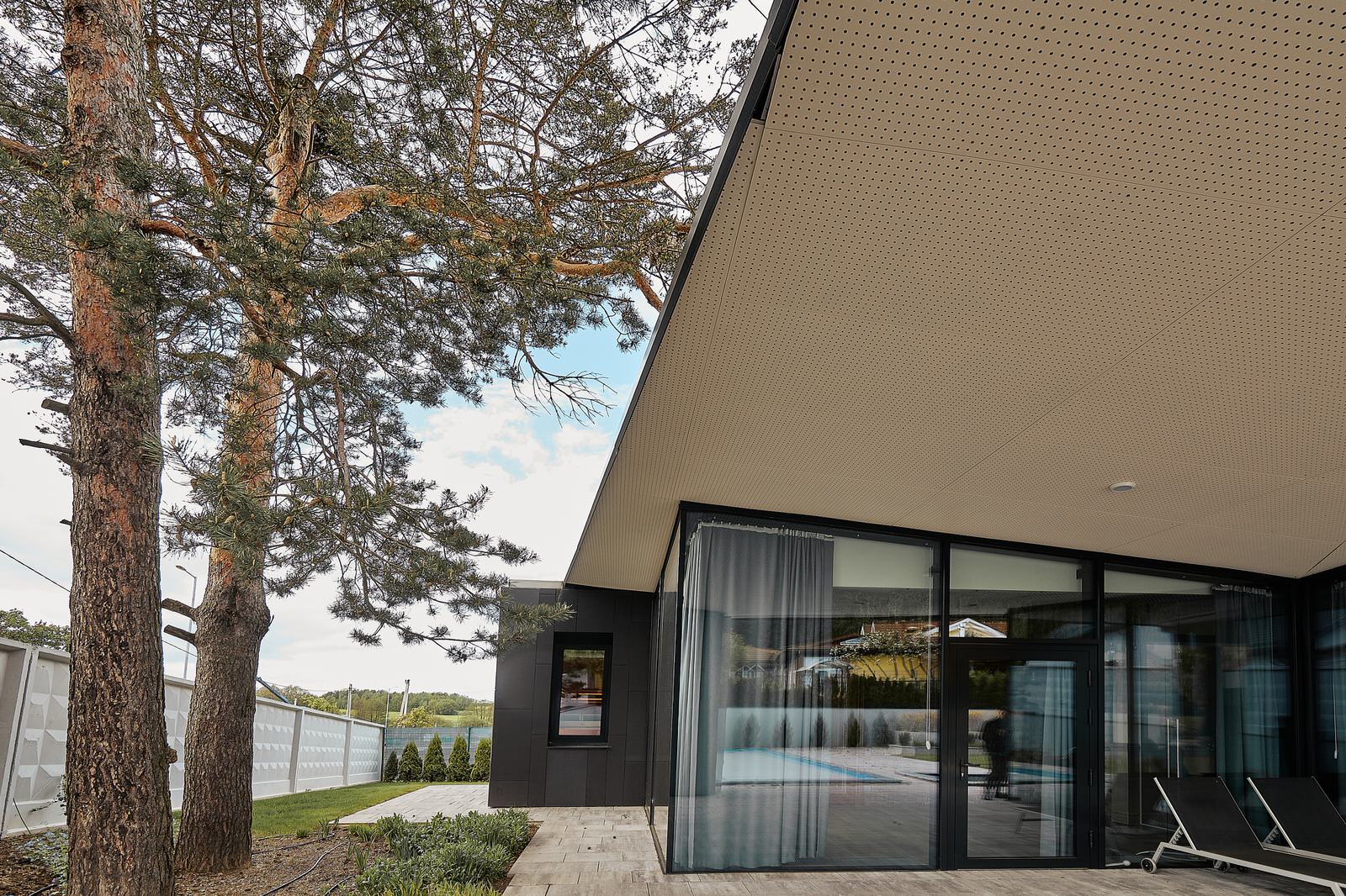 Обложка проекта: House S