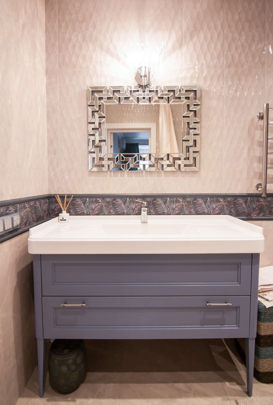 Обложка проекта: Мебель в ванную комнату по дизайн-проекту