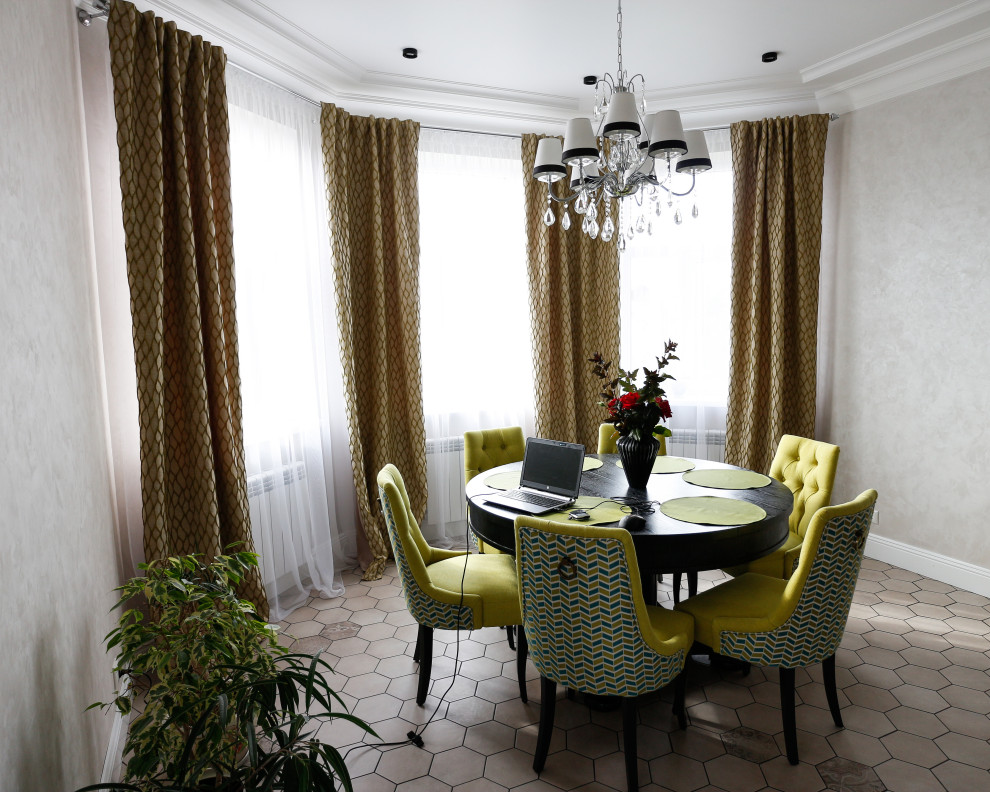 Интерьер двухэтажного дома в пригороде