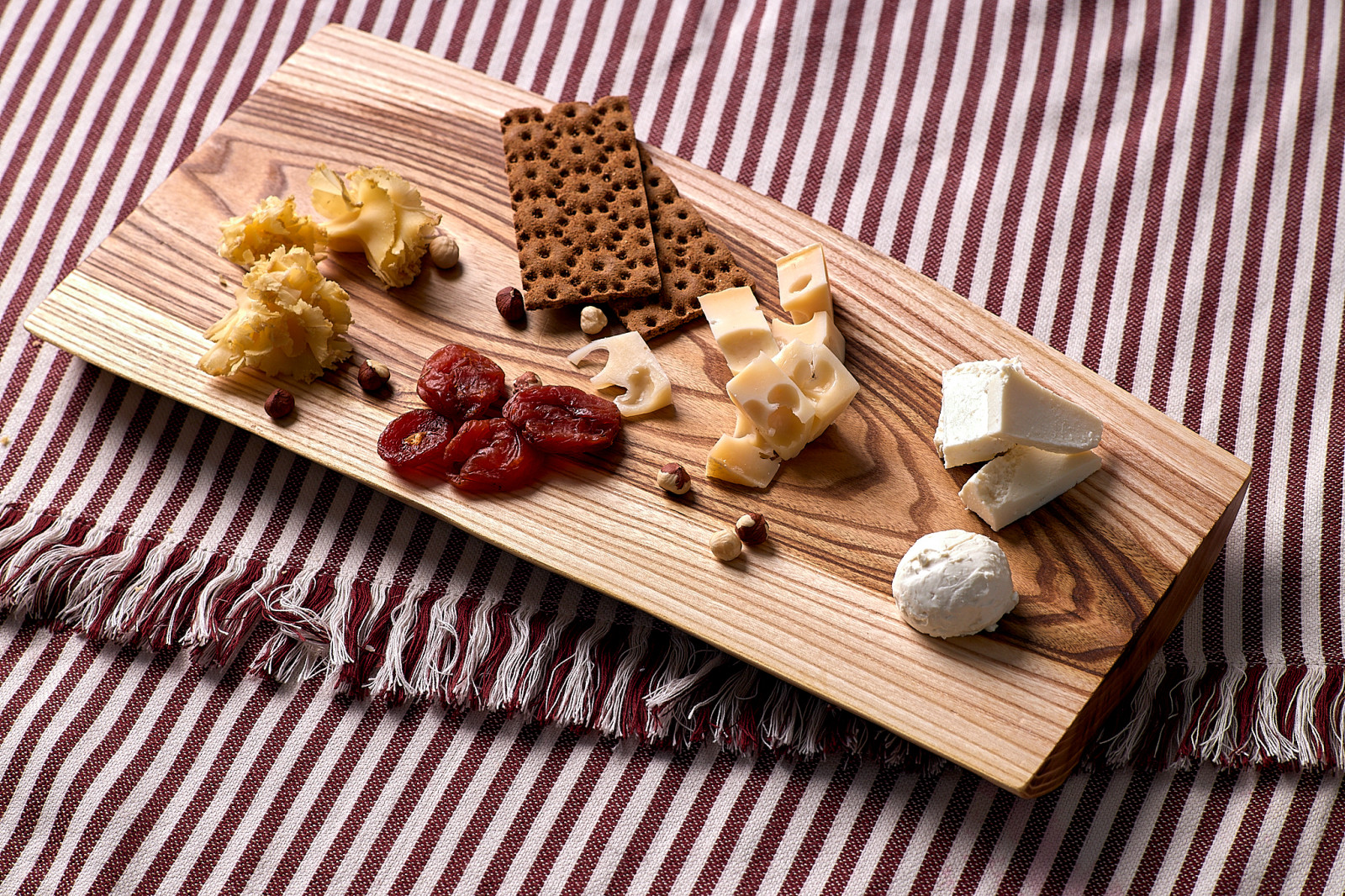 Доска для разделки, сервировки и подачи блюд