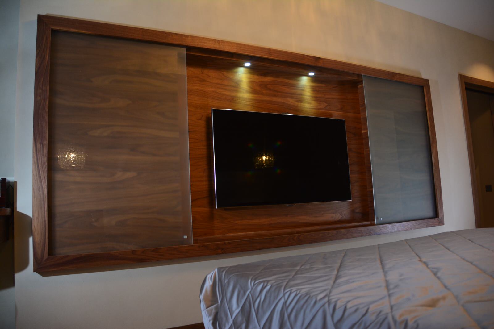 шкафчик для ТВ