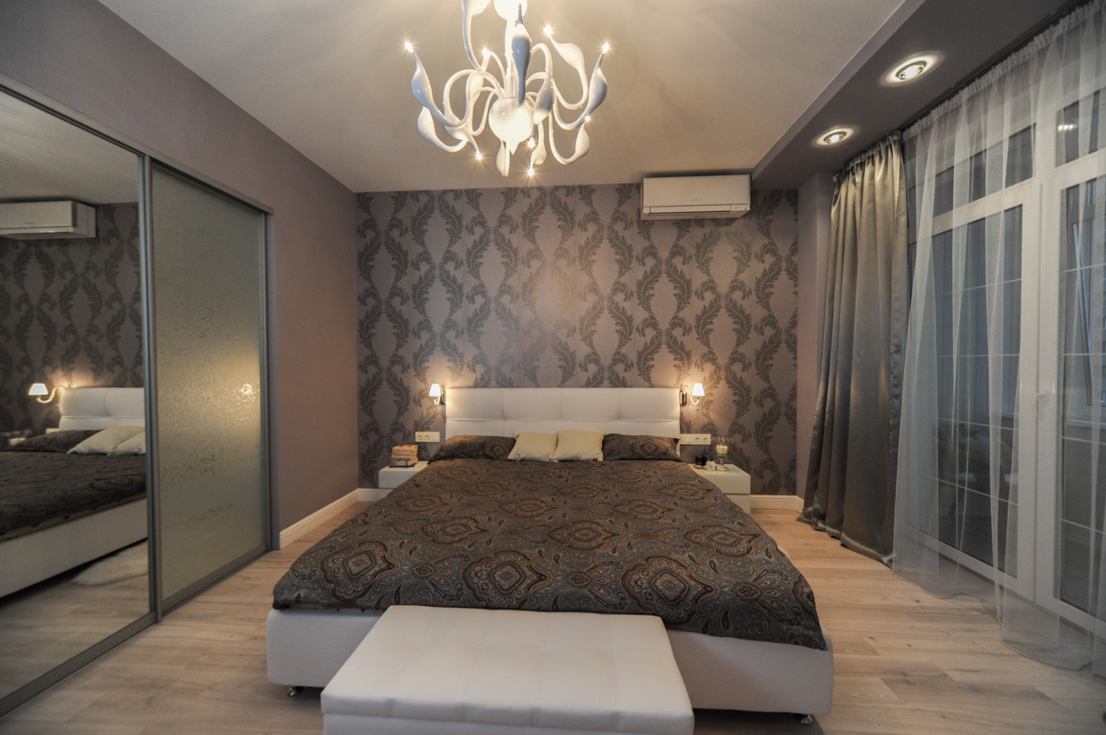 Обложка альбома: спальня меликсет