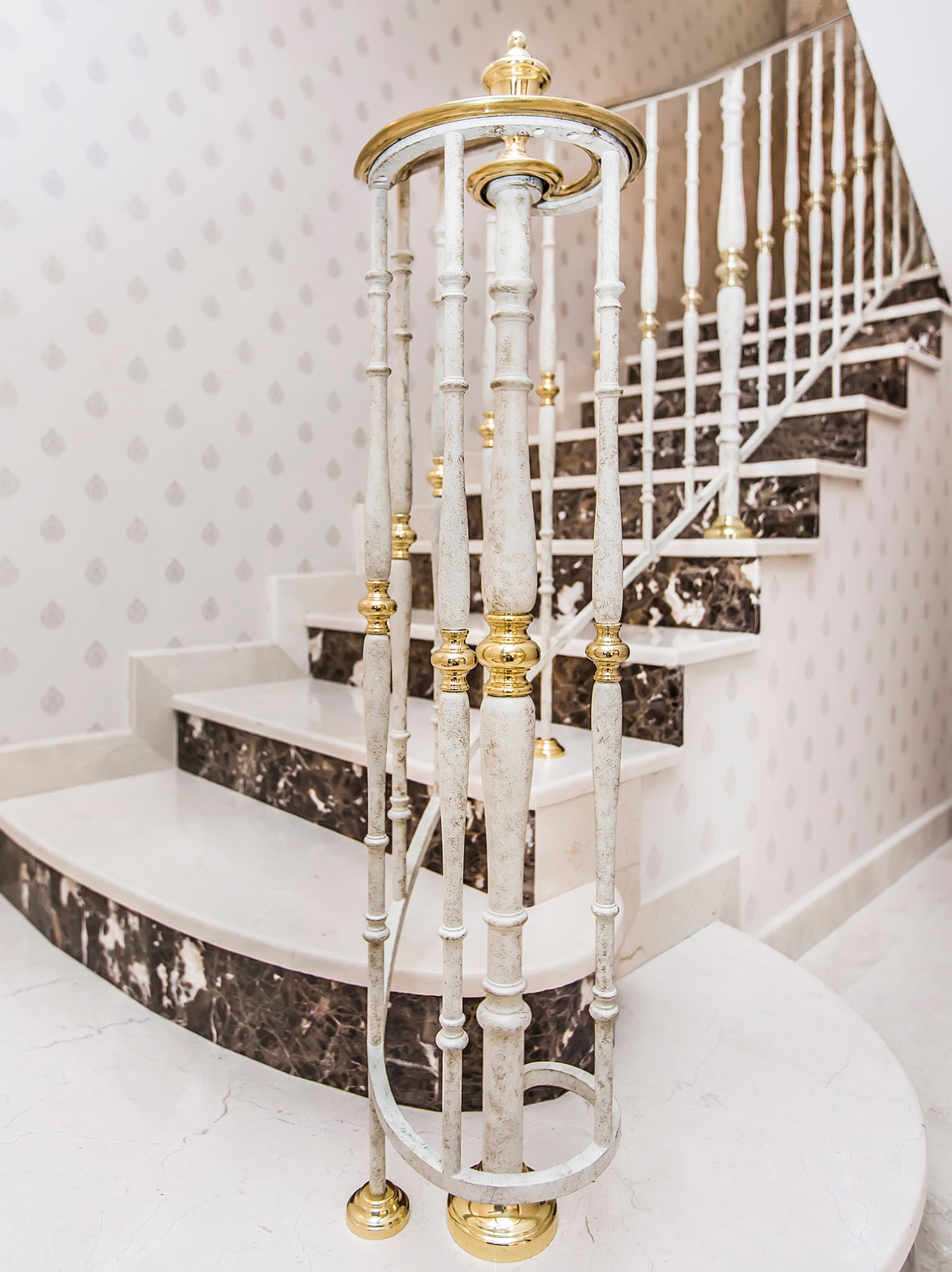 Стальные ограждения