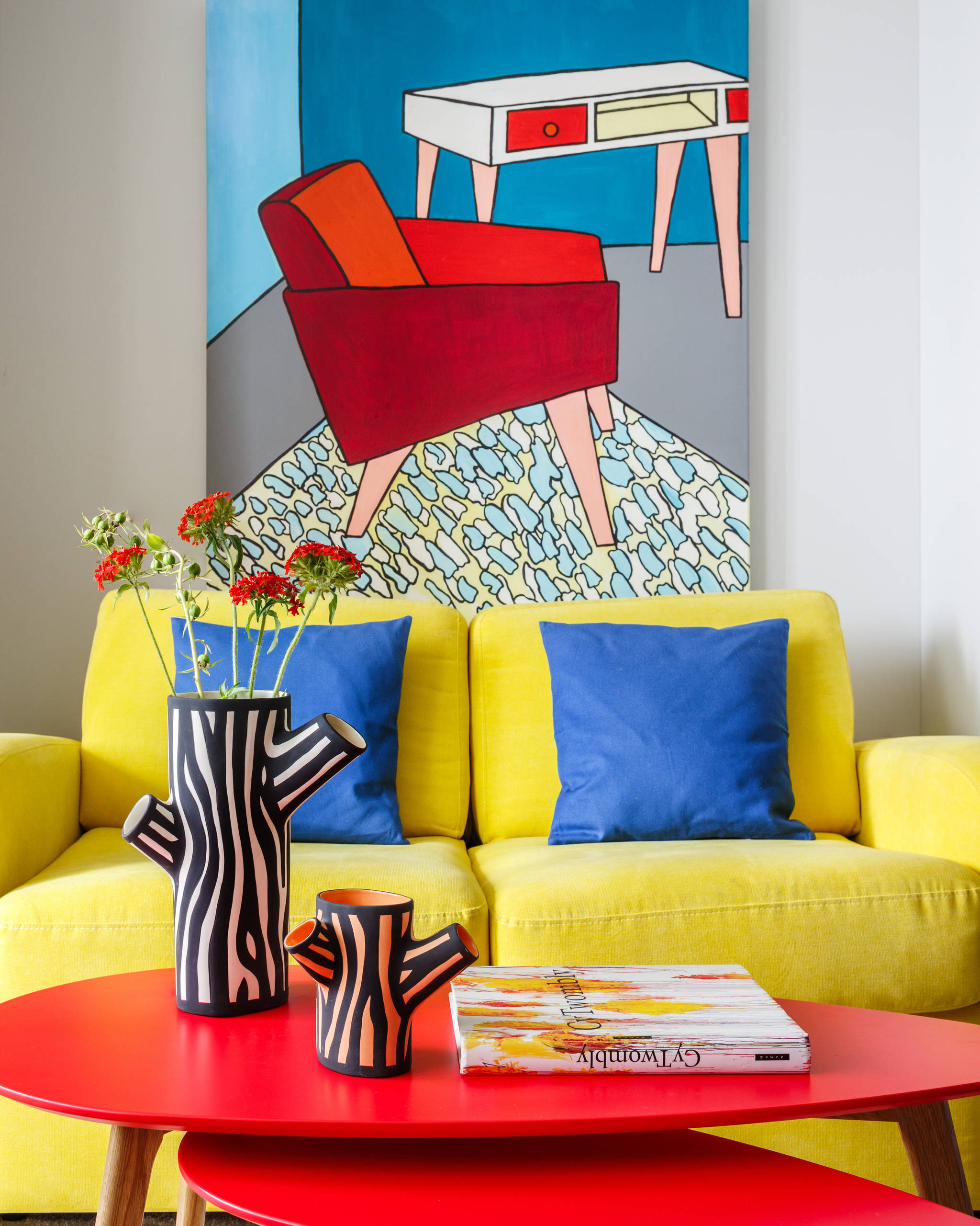 Houzz тур: 34 кв.м — «однушка» с зеркалом для селфи