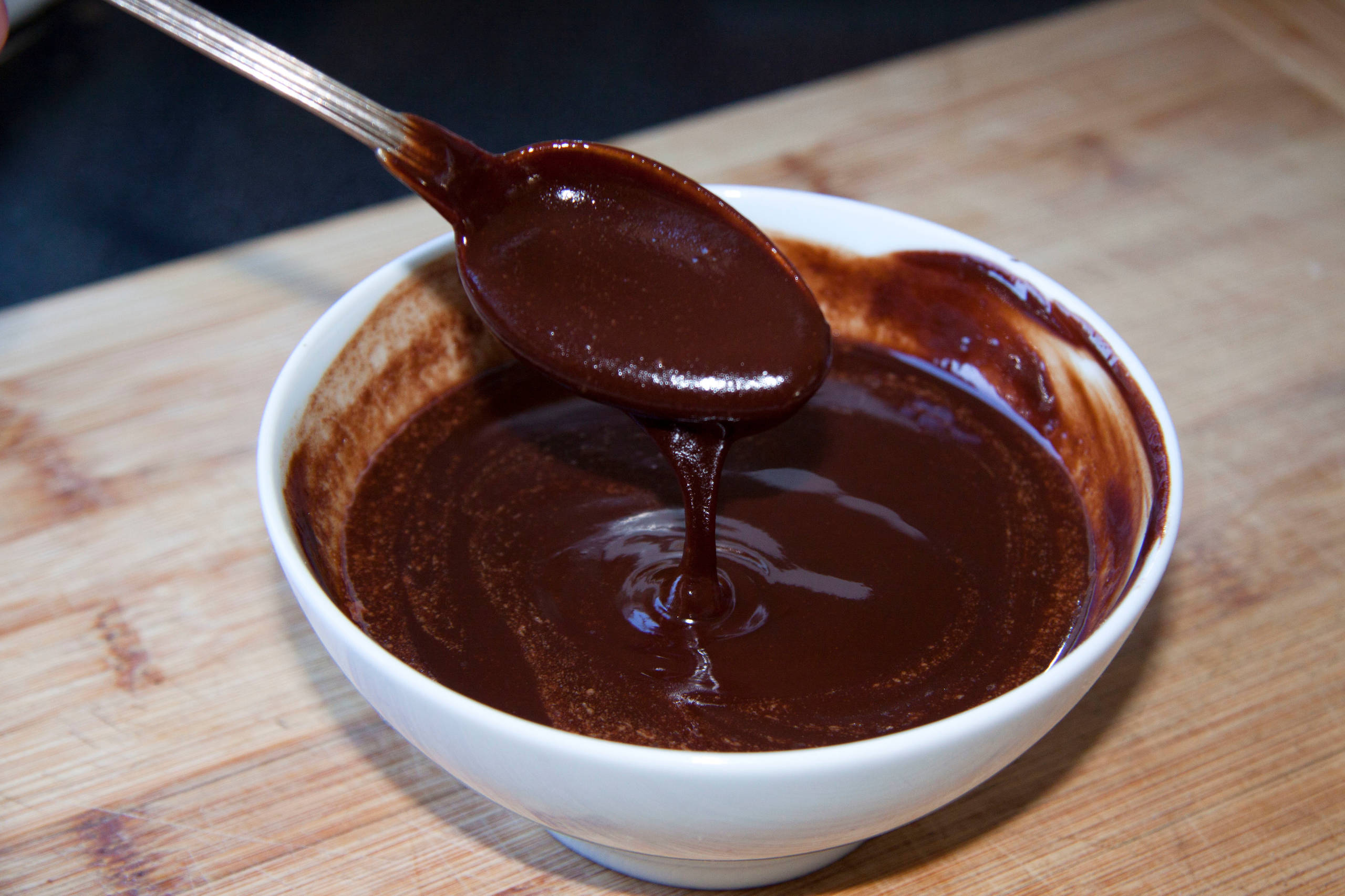 Рецепты: Фондан с двумя видами шоколада и малиной