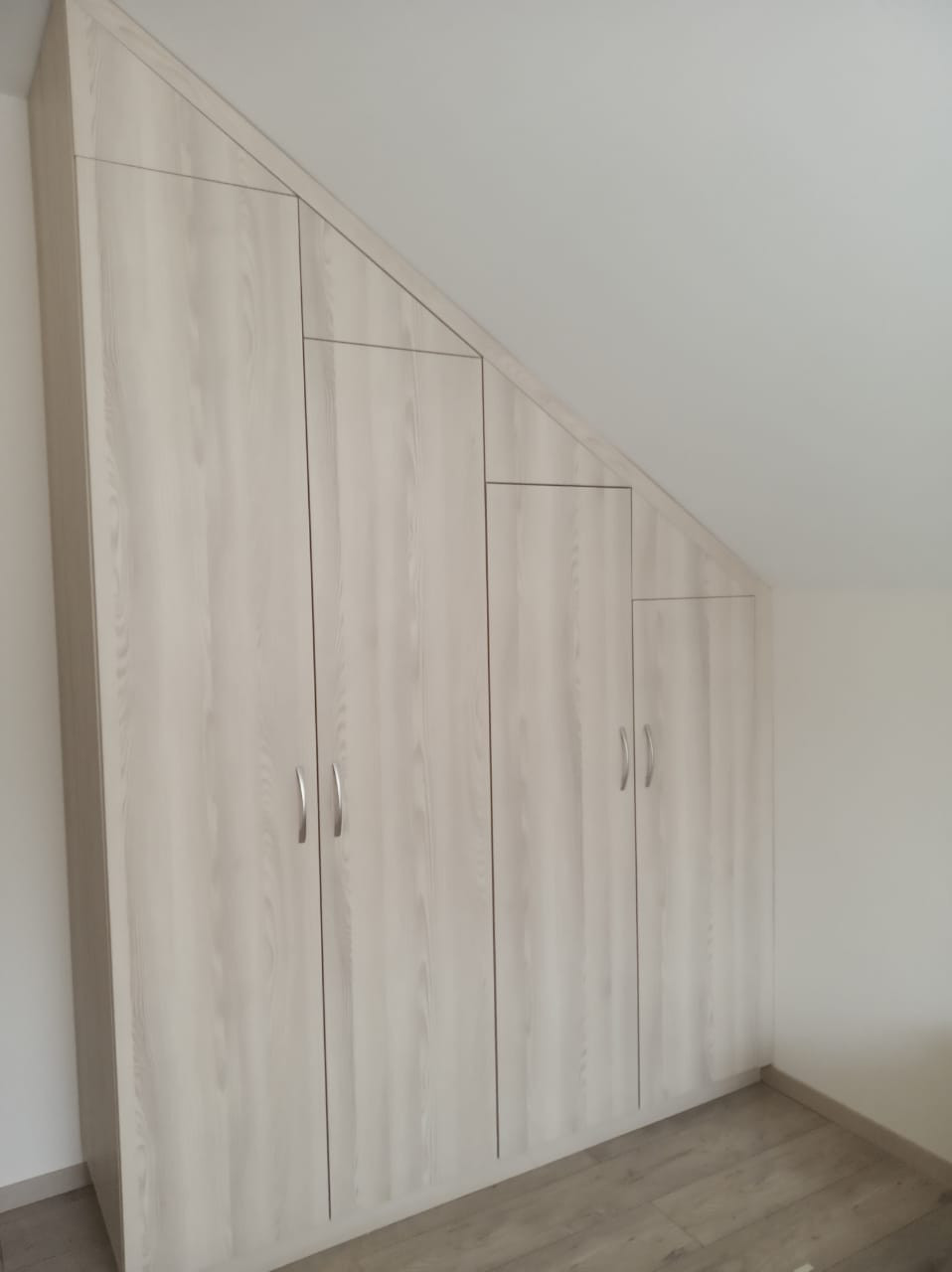 Готовый шкаф