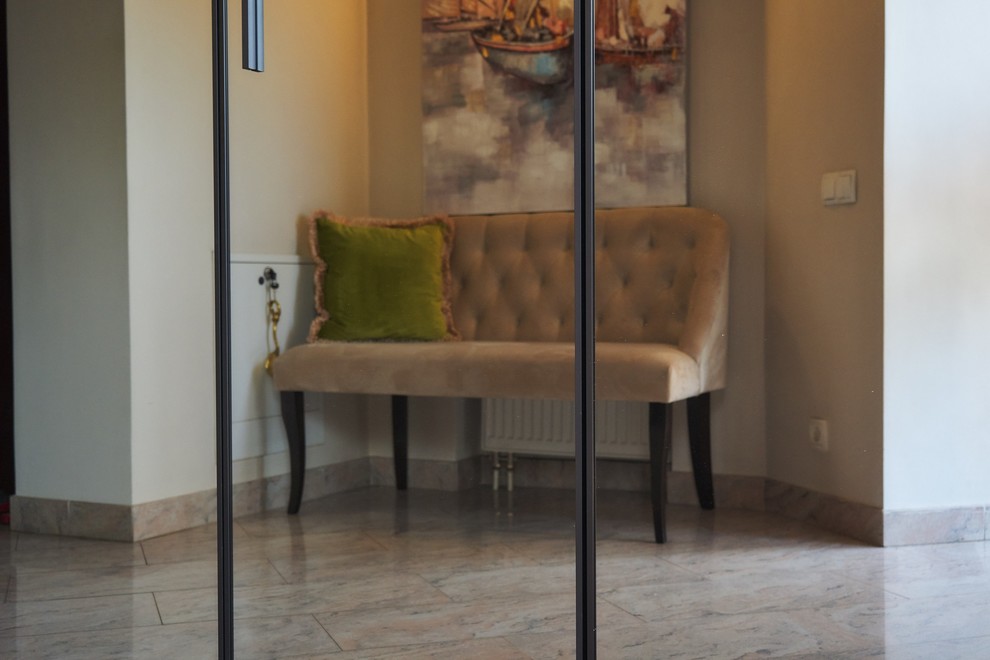 Зеркальный распашной шкаф с RPS системой raumplus