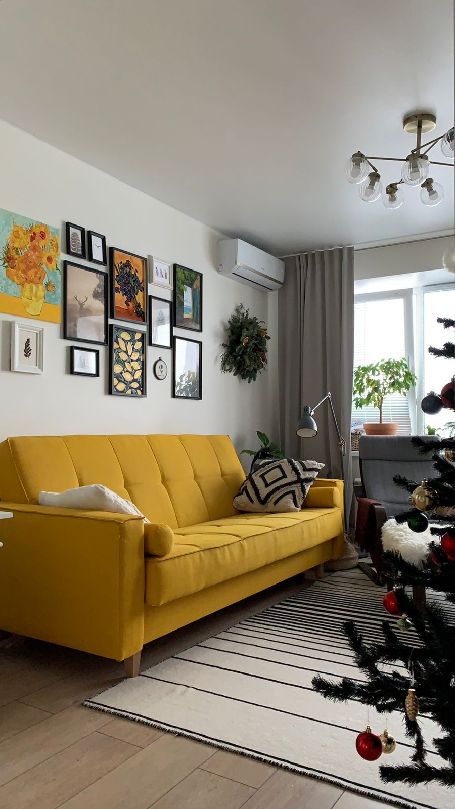 Обложка проекта: Гостиная Яркий Сканди