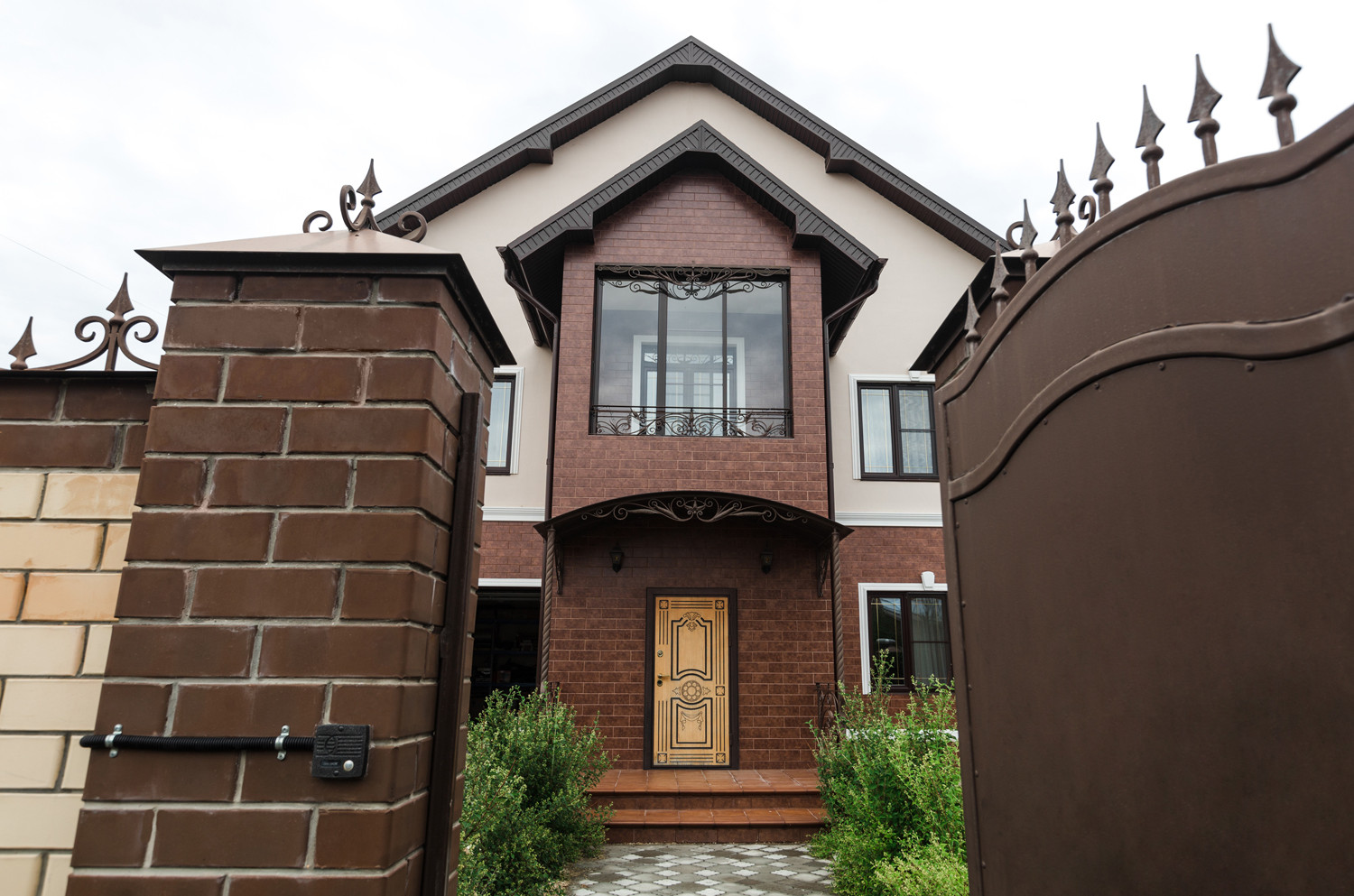 Экстерьер загородного дома