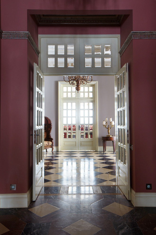 Классические витражные двери