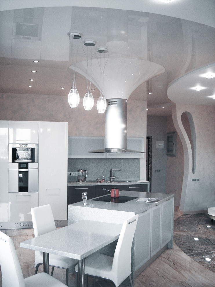 Трехкомнатная квартира на Маршала Жукова