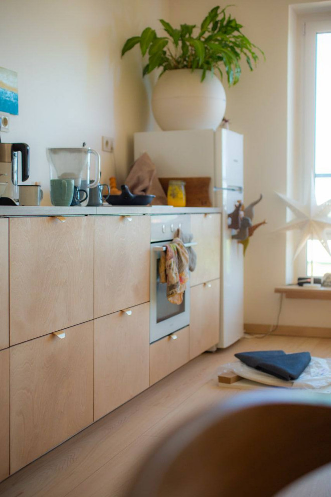 Кухня и топчан из фанеры