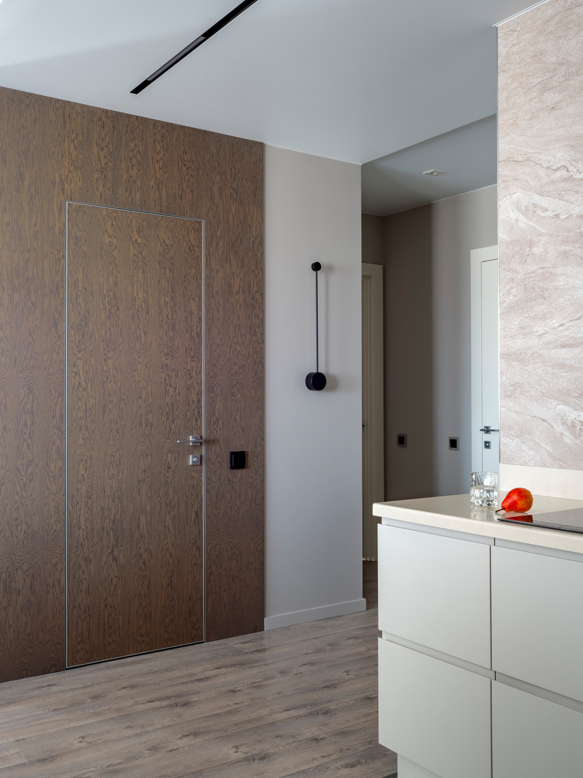 Серо-бежевый минимализм в ЖК Пушкин