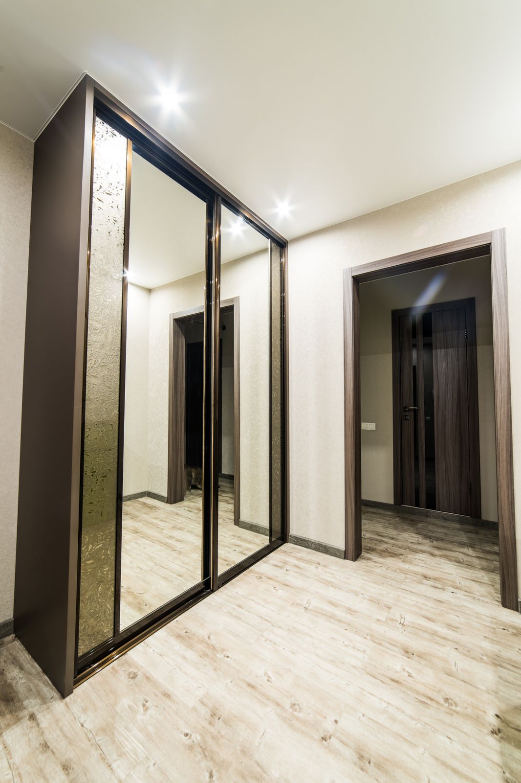 Проект прихожей и горки для гостиной