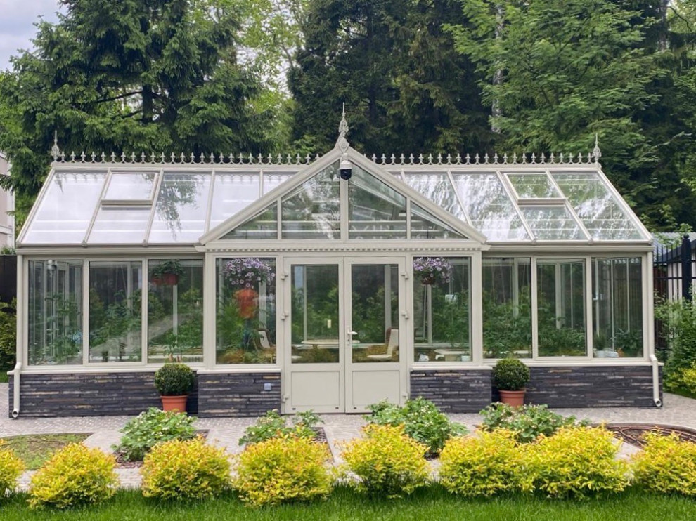 Обложка проекта: Оранжерея KROUG T в Кезьмино.