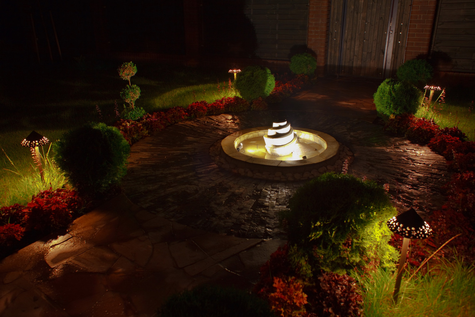 Ландшафтное освещение