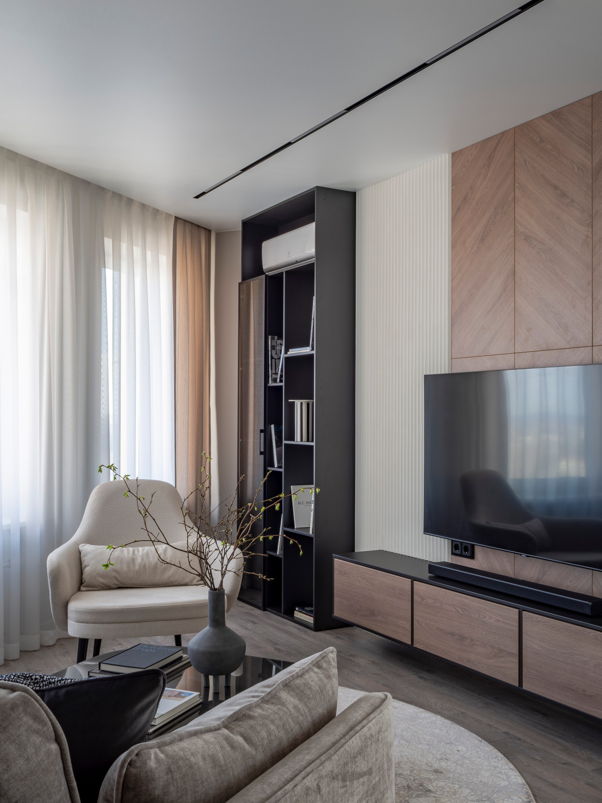 Обложка проекта: Серо-бежевый минимализм в ЖК Пушкин