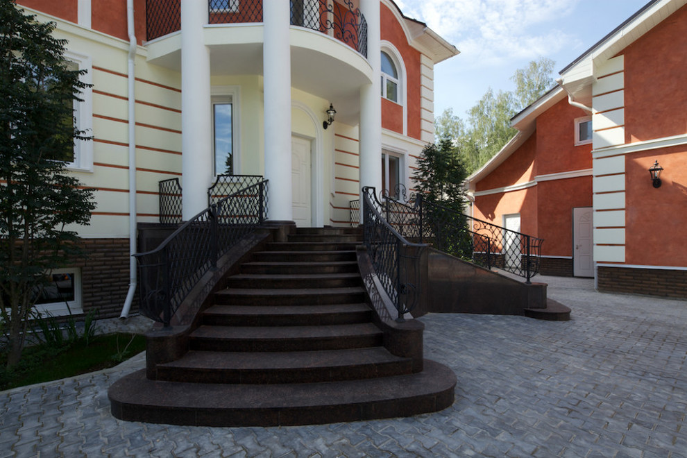 Фасад дома в Подмосковье