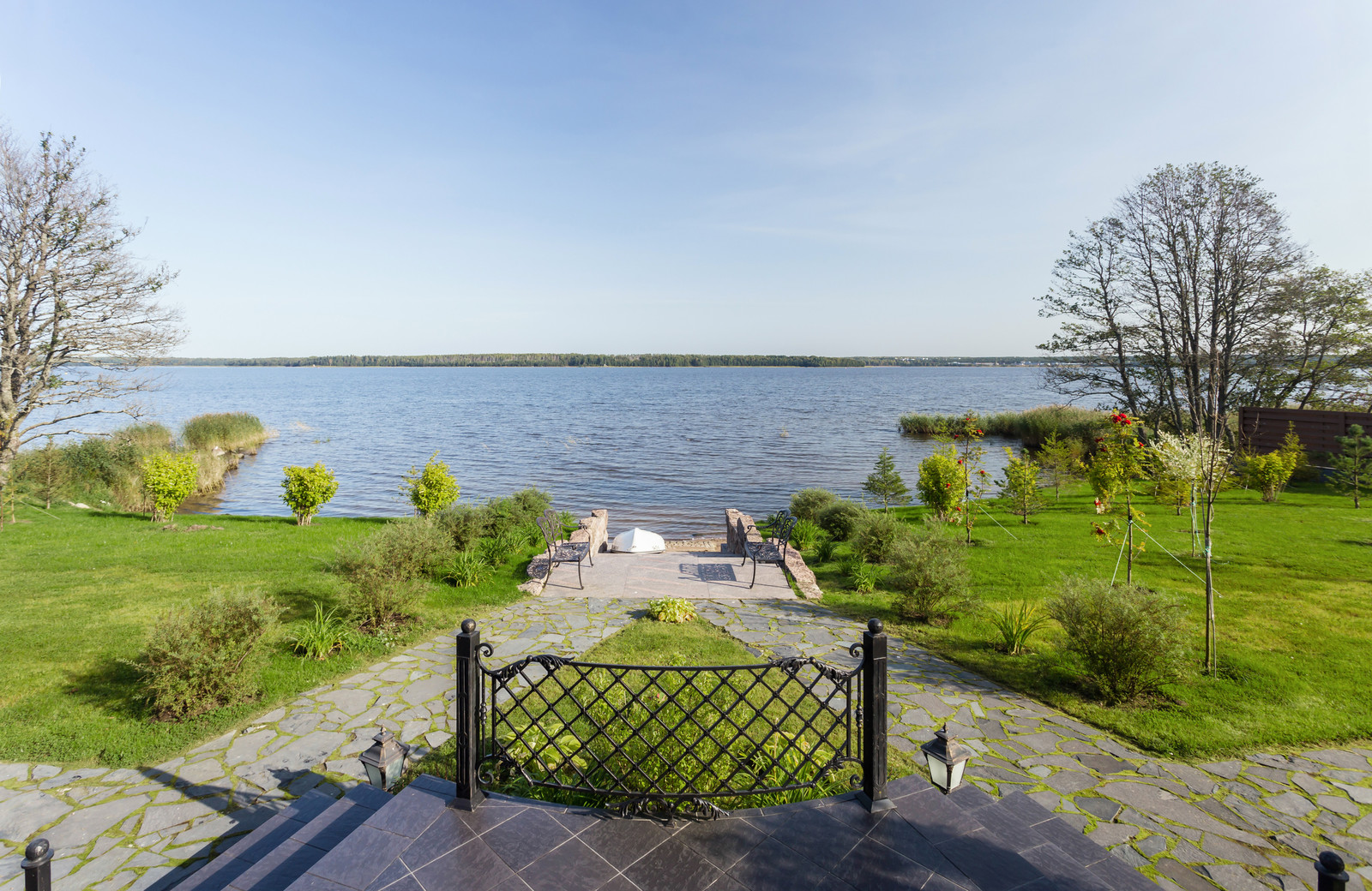 Коттедж у моря