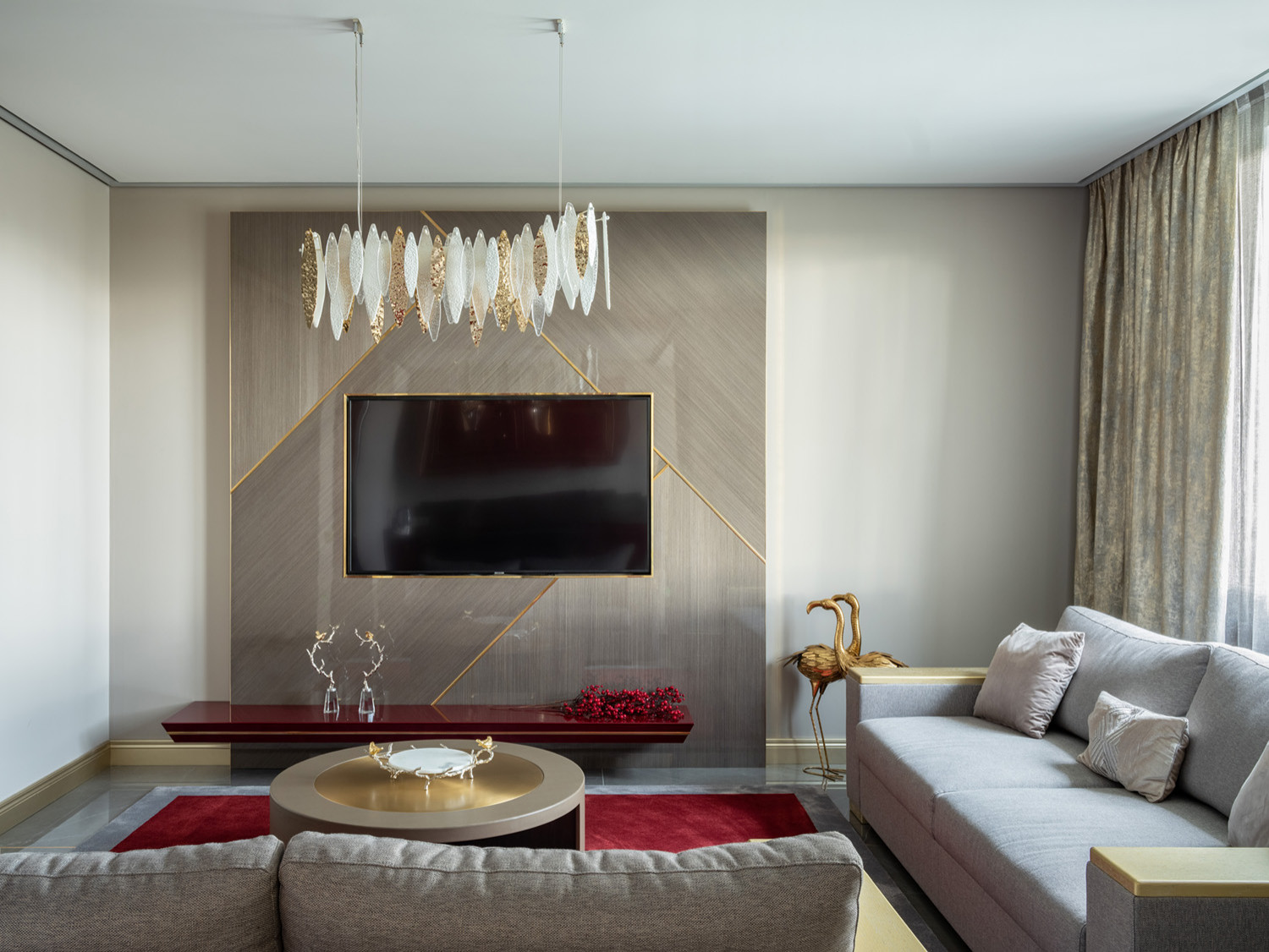 Бордовый глянец