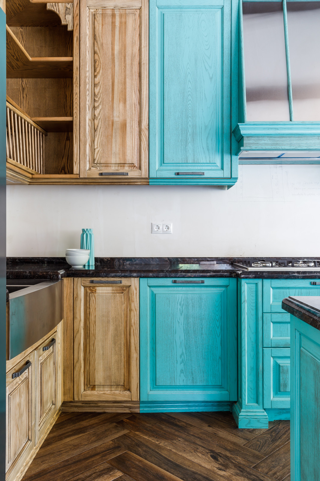 Кухня в бирюзовых оттенках