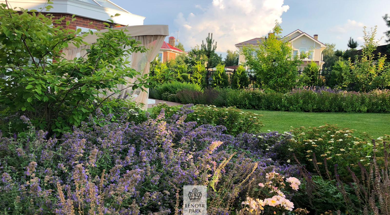 Эсквайр Парк