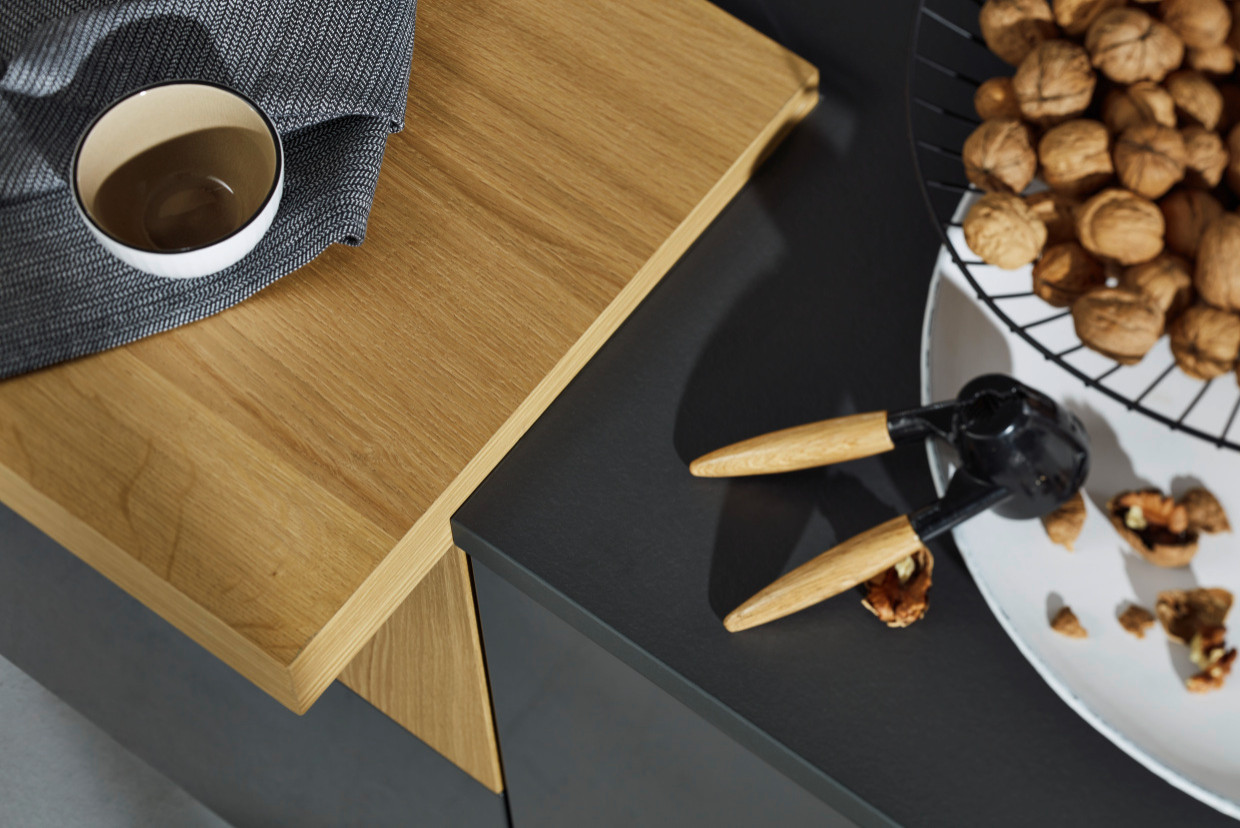 Nova Lack Graphit Hochglanz / Legno Eiche Champagner