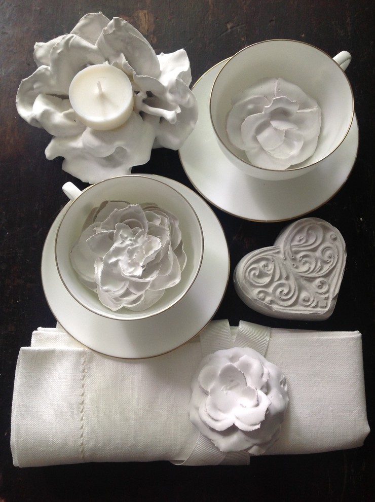 Своими руками: Гипсовые цветы для праздничной сервировки