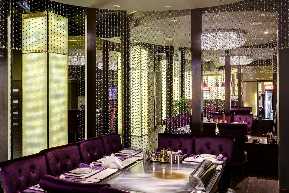 Ресторан. Хрустальные шторы