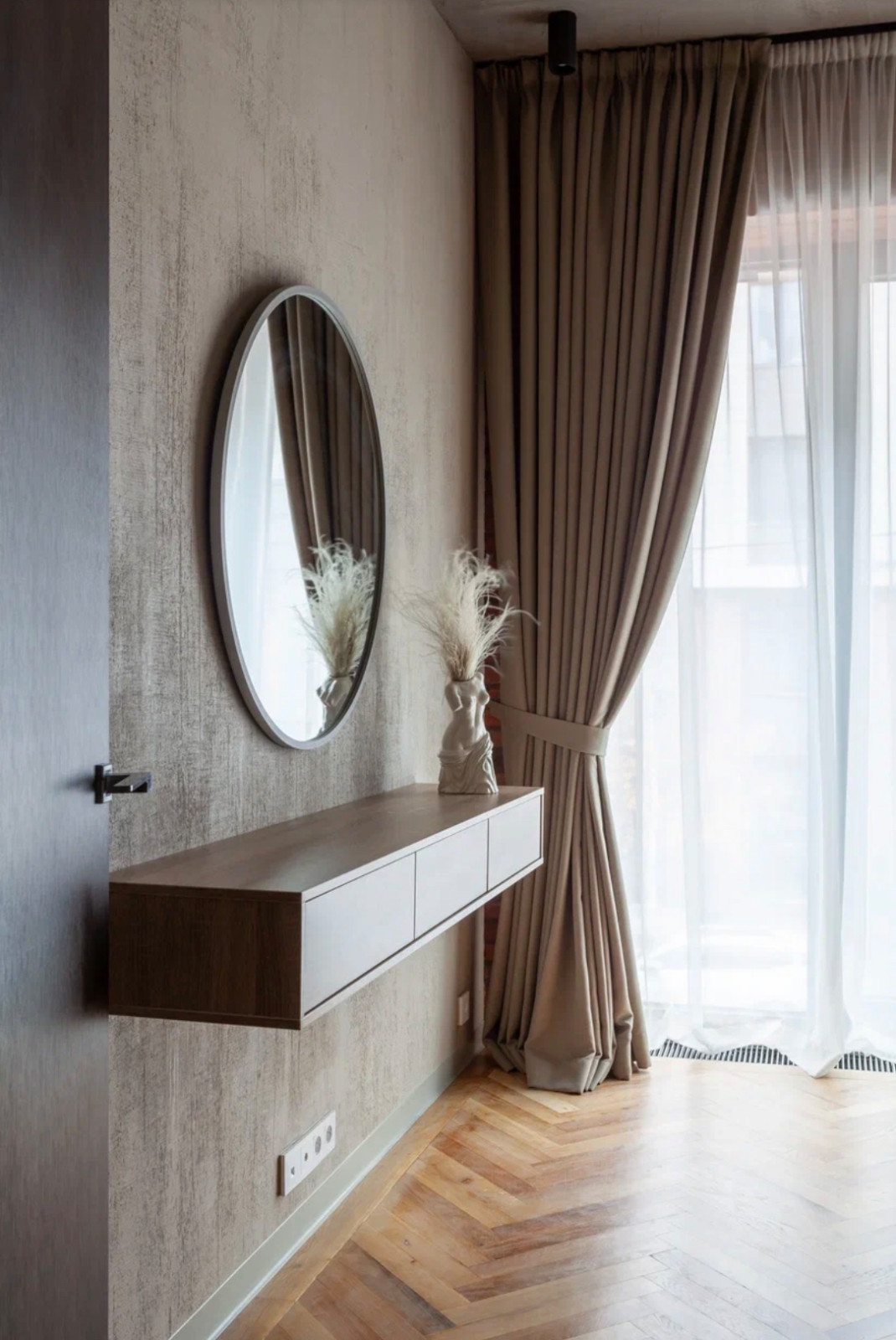 Обложка проекта: Средний проспект Васильевского острова