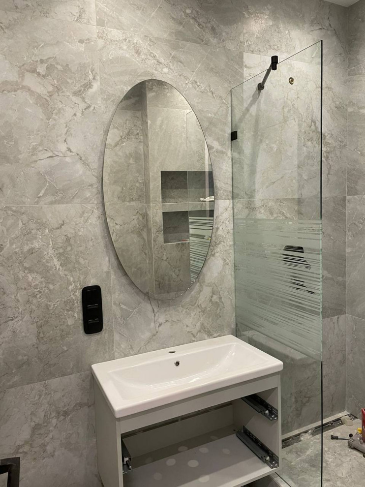 Зеркало овальное в ванную.