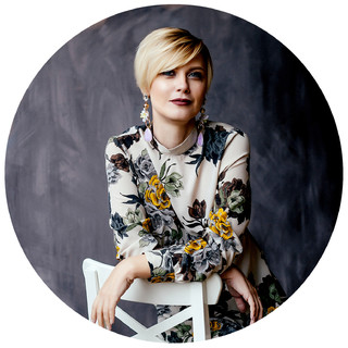 Анна Усова