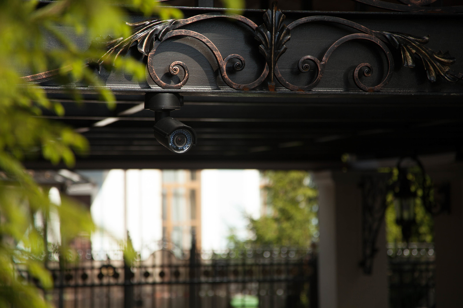 Как правильно: Приспособить участок для проживания зимой