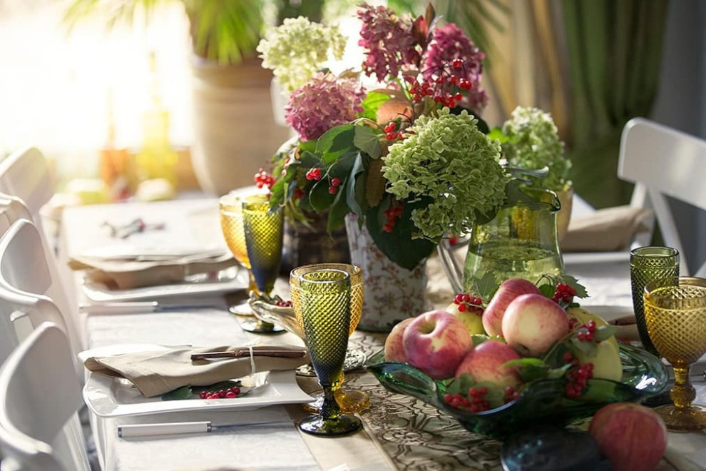 Осенняя сервировка стола в загородном доме