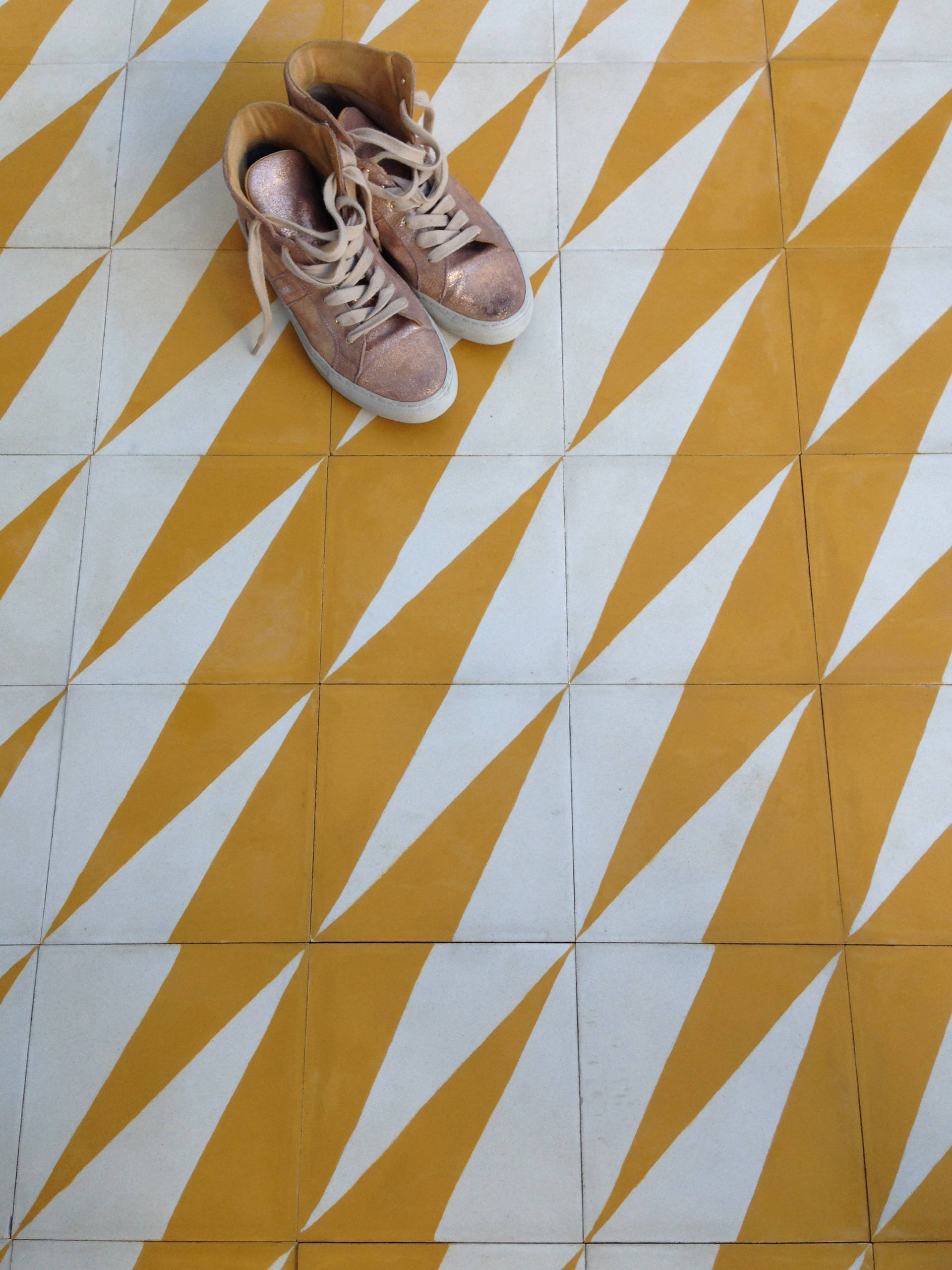 Мир дизайна: Почему испанцы так любят цементную плитку