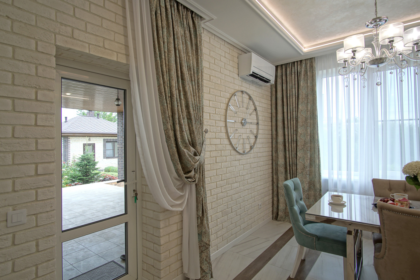 КОТТЕДЖ (КРАСНОДАРСКИЙ КРАЙ)