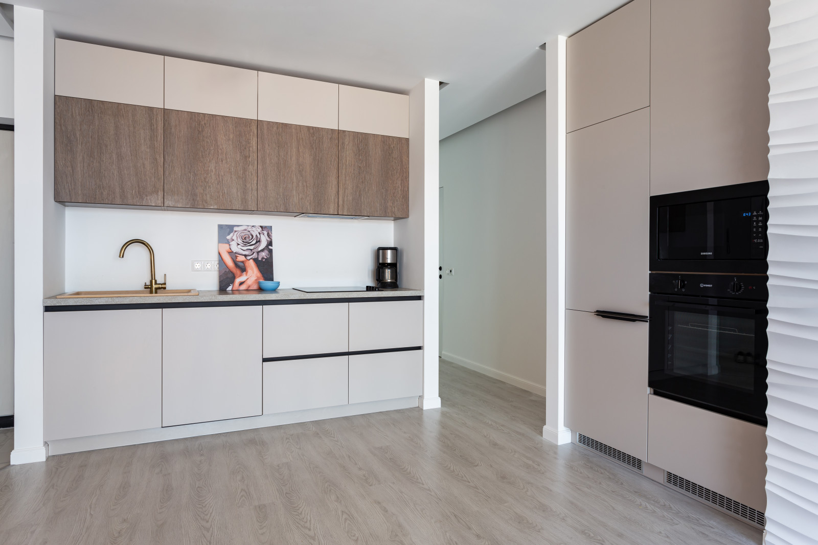 Обложка проекта: Кухня в стиле минимализм в ЖК Рождественский