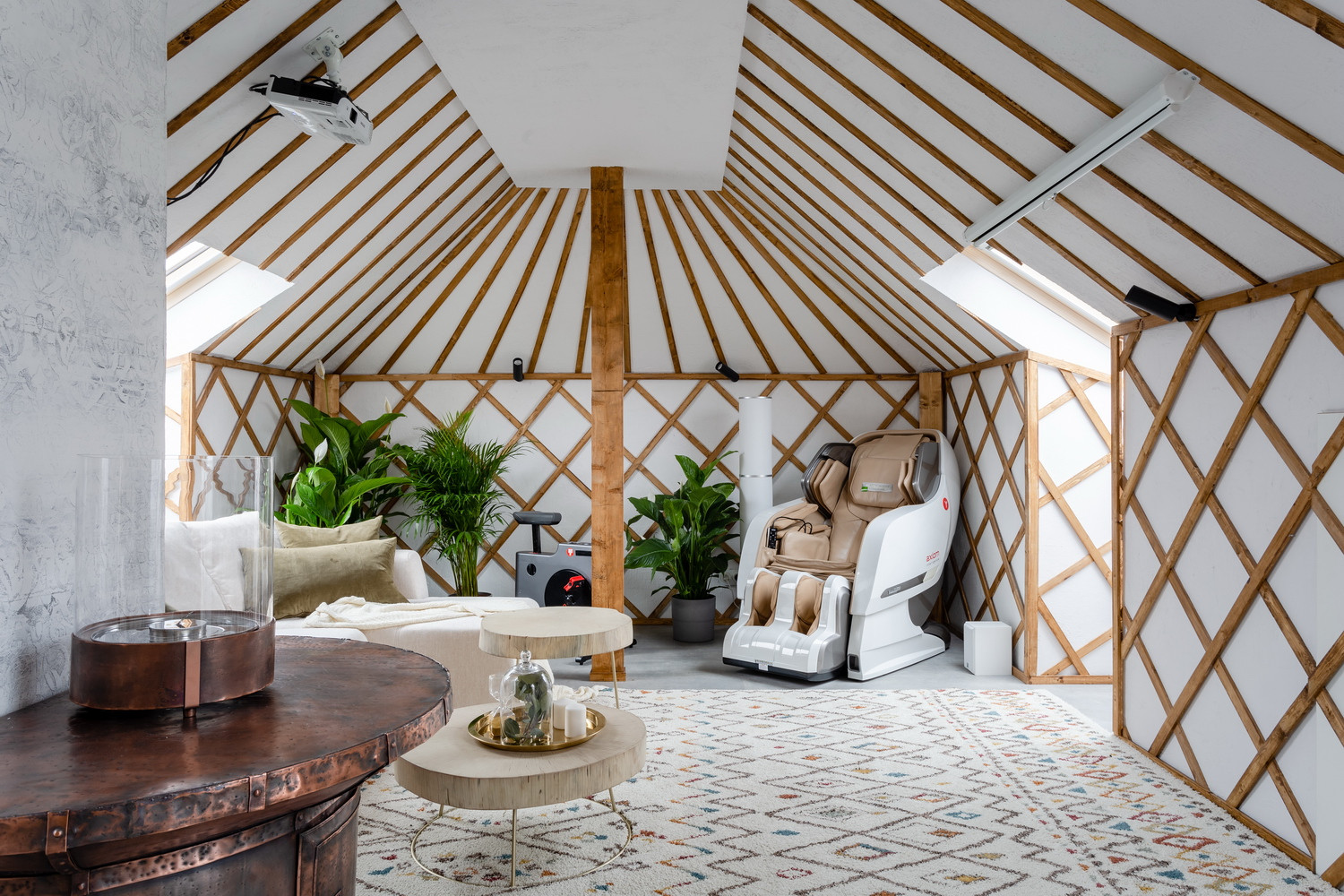 Малайская хижина в подмосковной мансарде