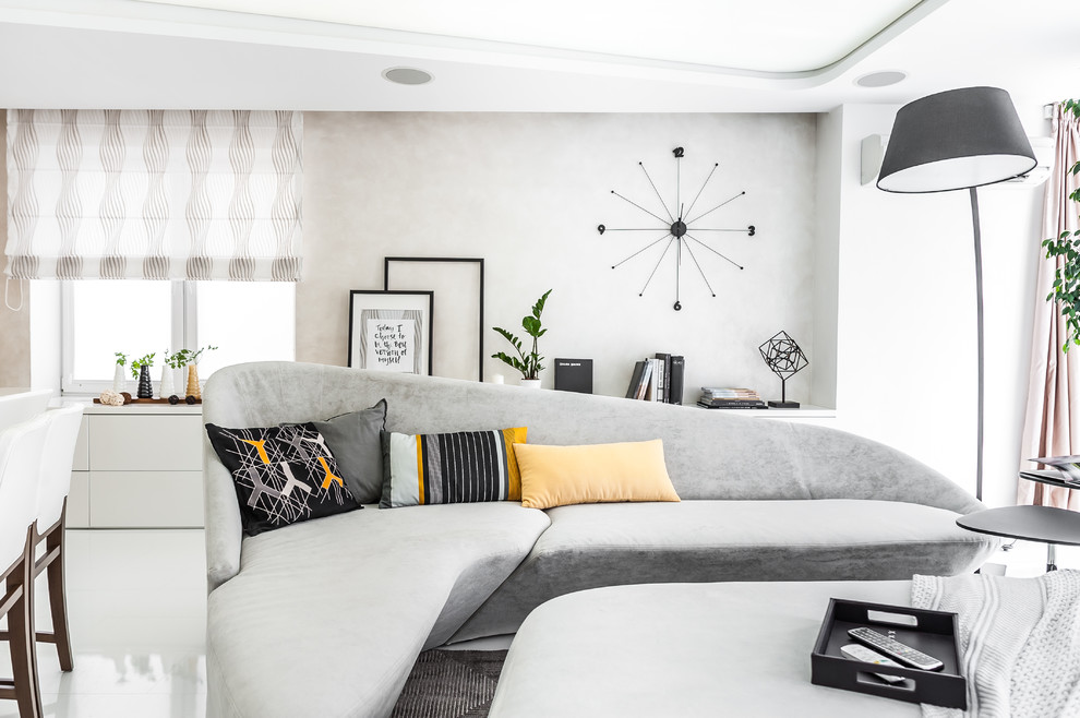 Светлый hi-tech