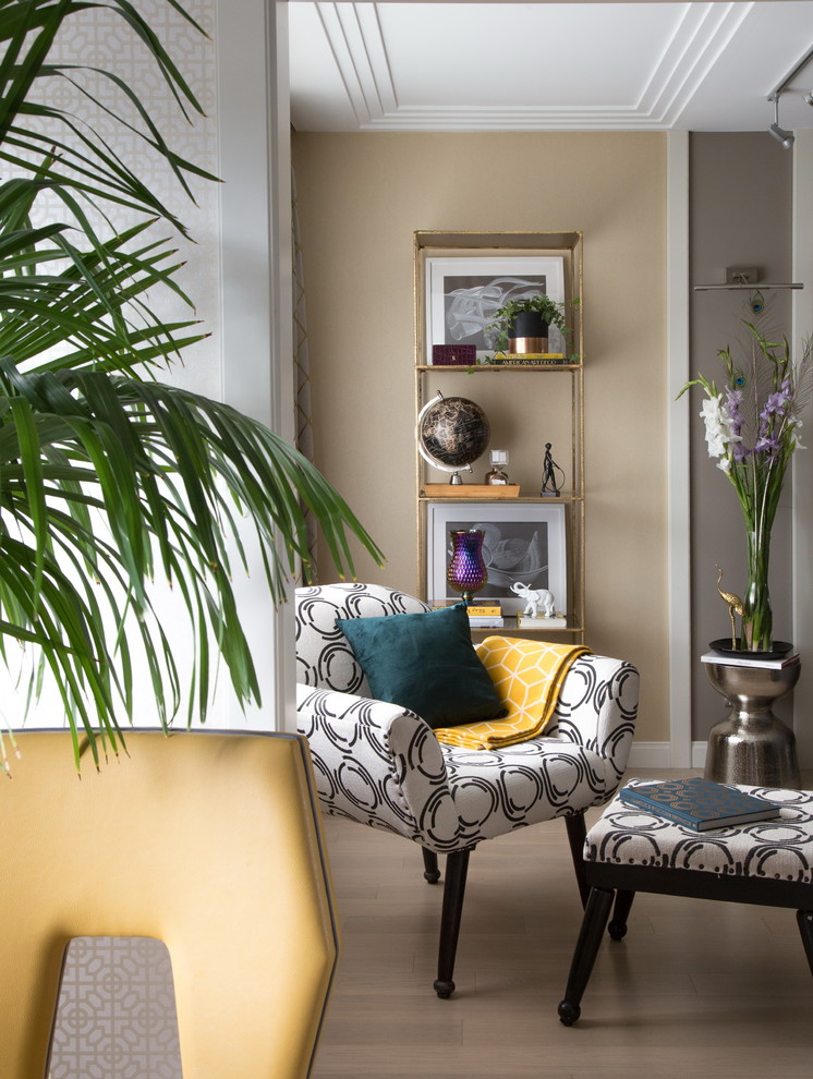 Яркая геомтерия в трехкомнатной квартире.