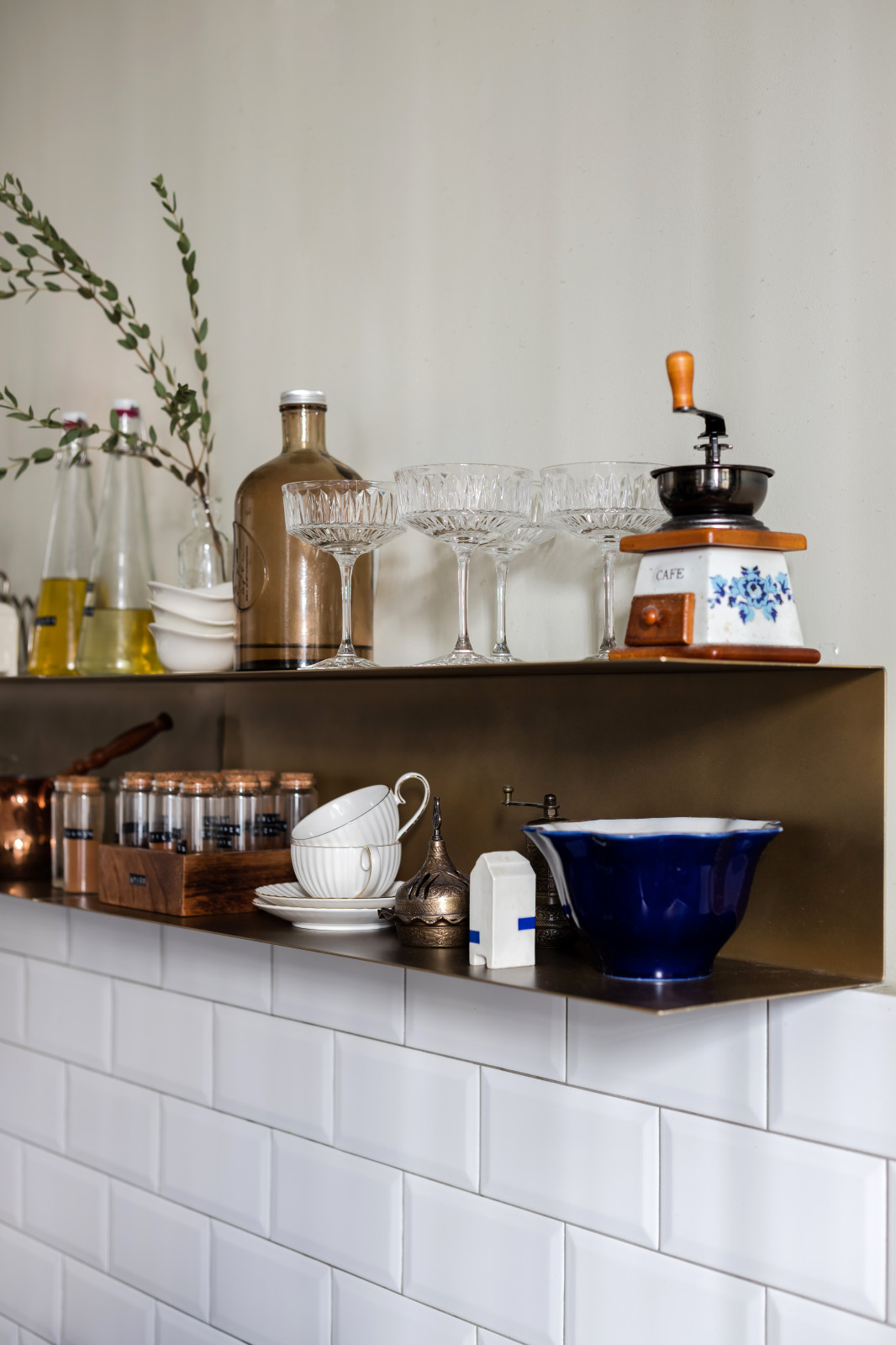 Квартира на Петроградской стороне в доме с совами