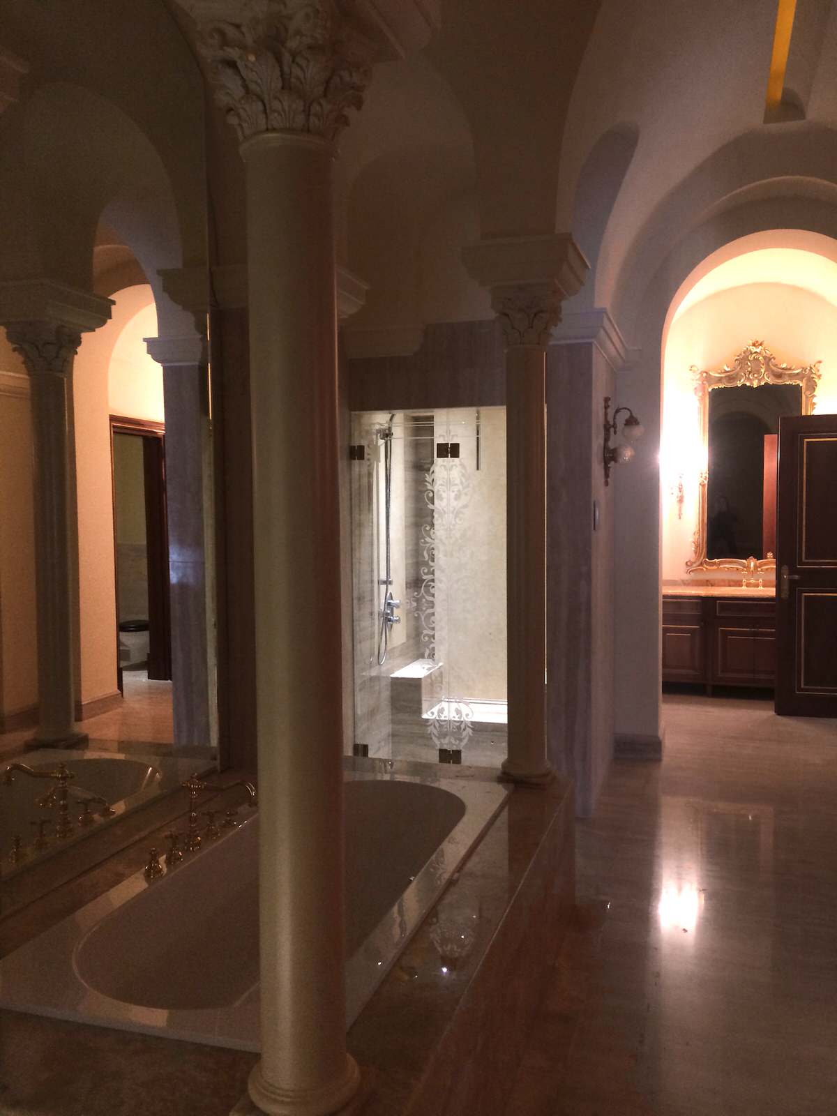 Душевые двери Речной